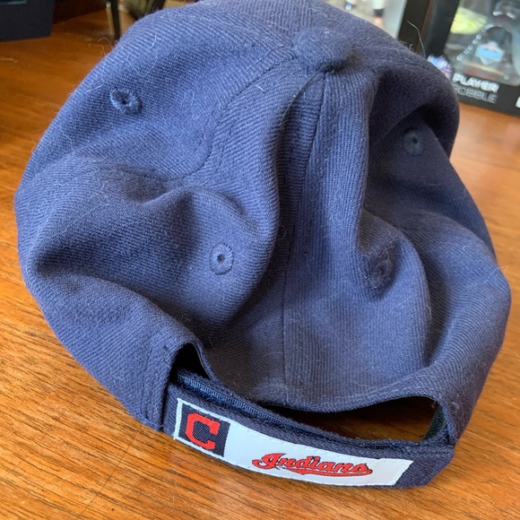 Hat - Picture 2 of 3